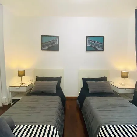 Apartment Rialto With Canal Grande View Venice