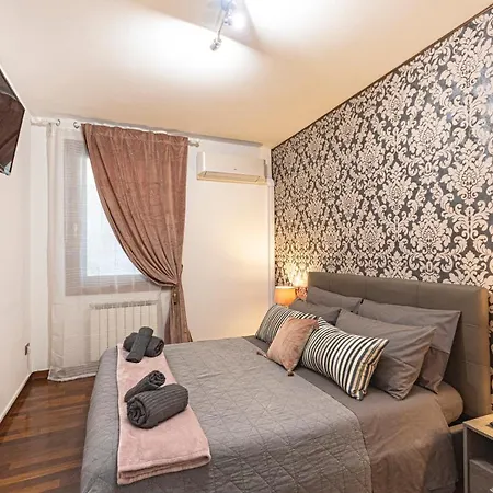 Apartment Rialto With Canal Grande View Venice
