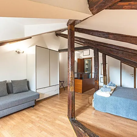 Apartment Rialto With Canal Grande View Venice